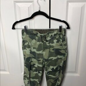 Wonder Nation Green Camouflage Joggers Size L (10-12)